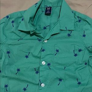 GAP Tropical Green Men's Shirt with Palm Print